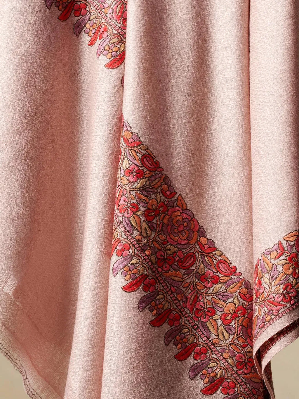Elegant Shawl Wool Blend with Jamawaar Pattern in Peach
