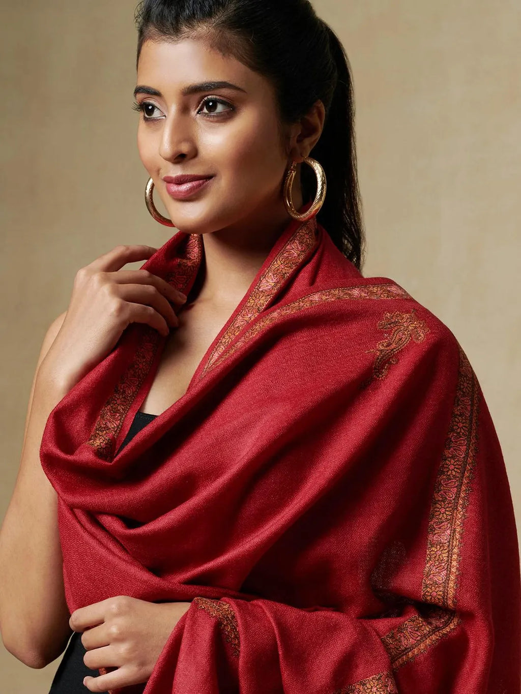 Elegant Shawl Wool Blend with Jamawaar Pattern in Red