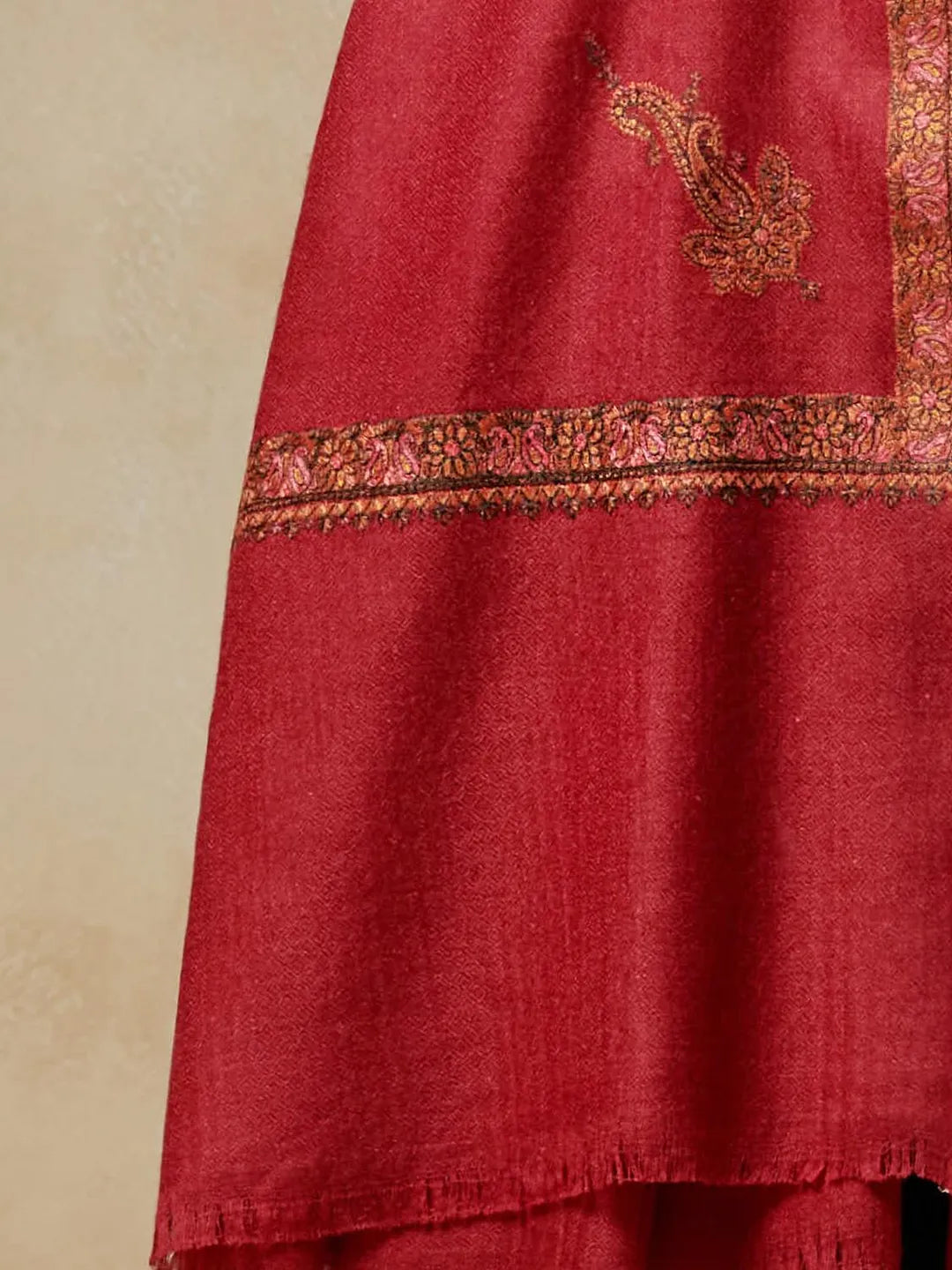Elegant Shawl Wool Blend with Jamawaar Pattern in Red