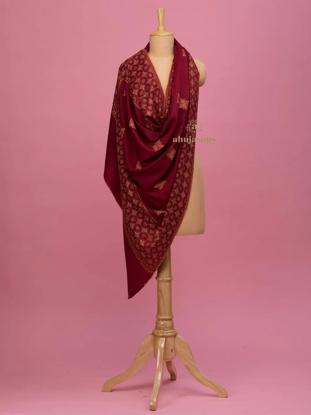 Elegant Cashmina Shawl with Fancy Border Pattern in Maroon