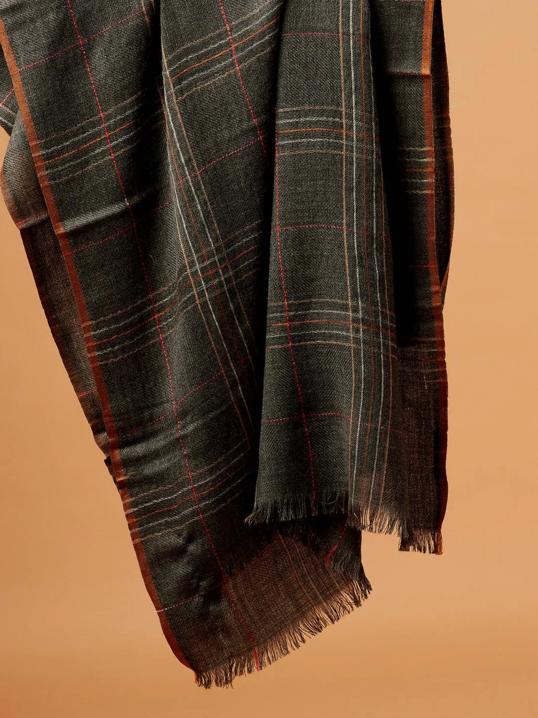 Chic Stole with Dobby Pattern in Charcoal Black