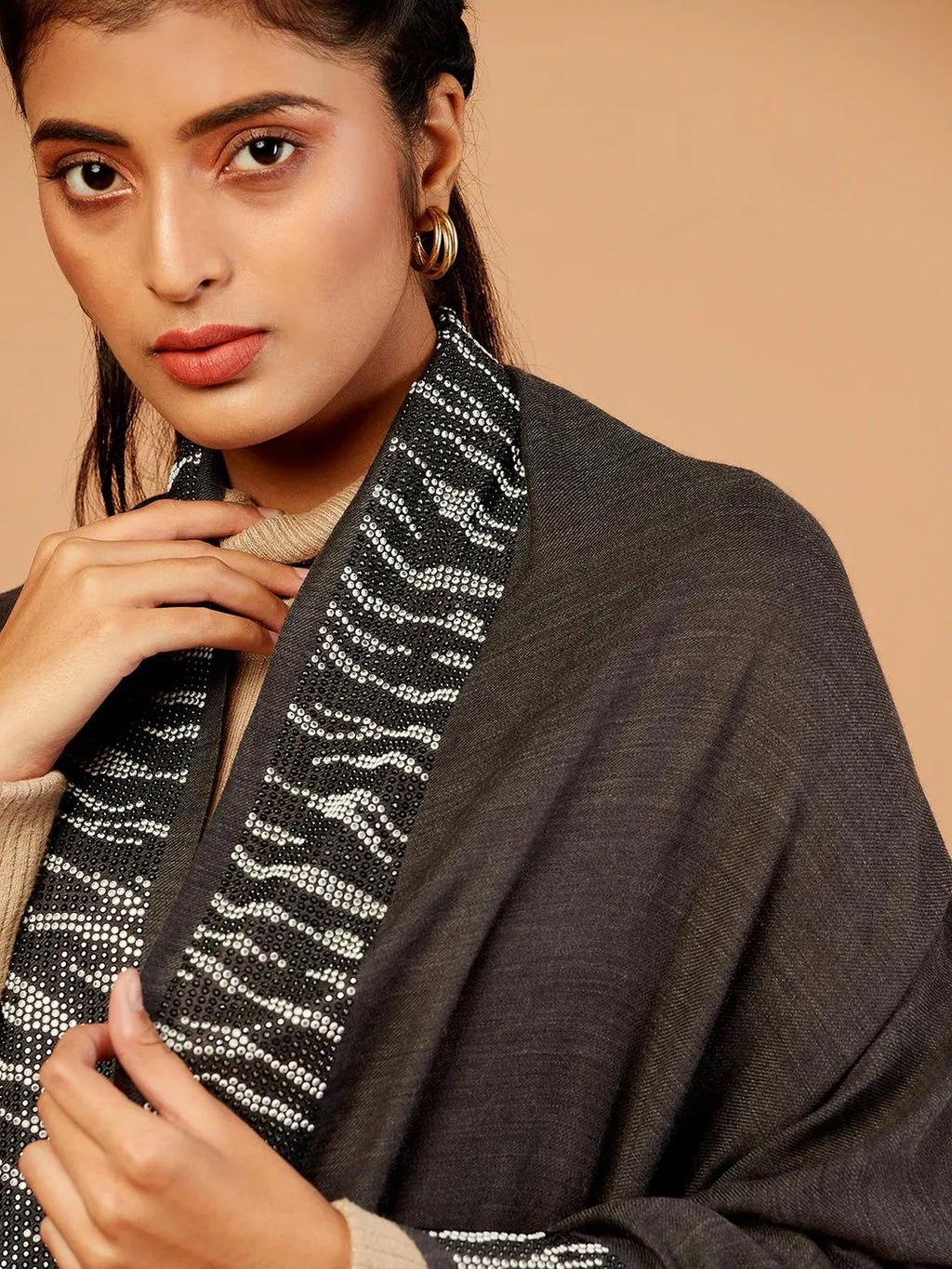 Chic Stole Wool Blend with Dobby Pattern in Multi