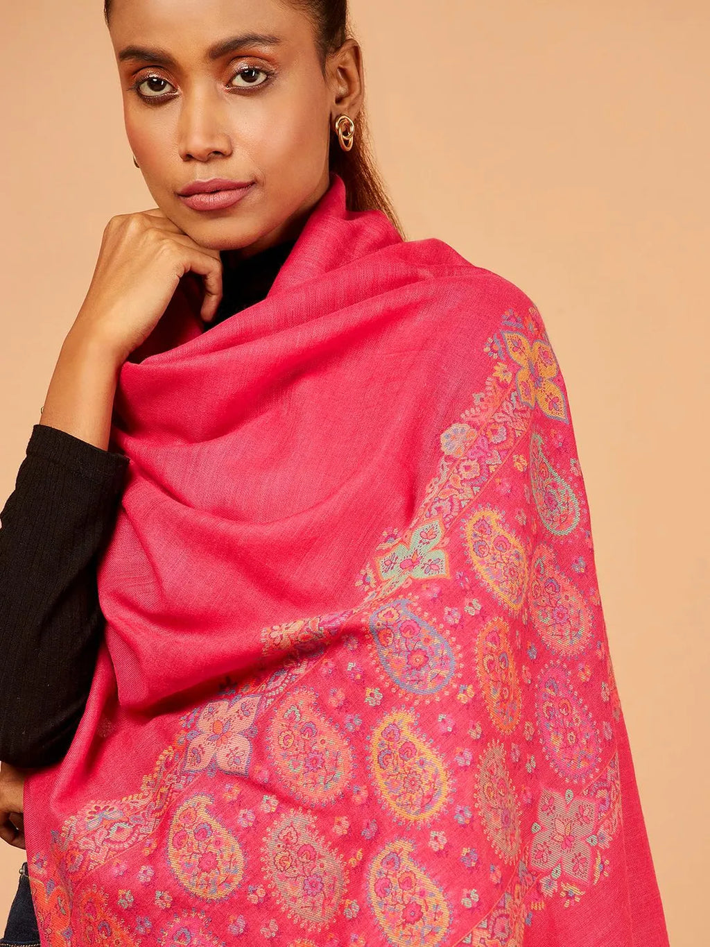 Chic Stole Wool Blend with Palla Pattern in Pink