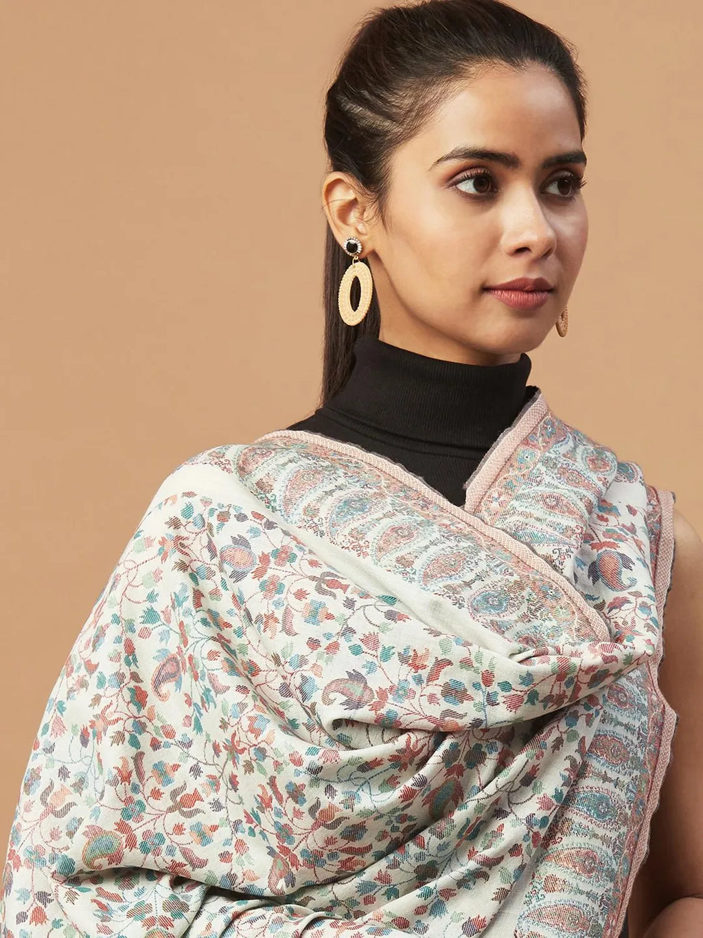 Elegant Stole Wool Blend with Jaal Pattern in Off- White & Multi