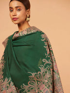 Elegant Shawl Wool Blend with Jacquard Pattern in Green