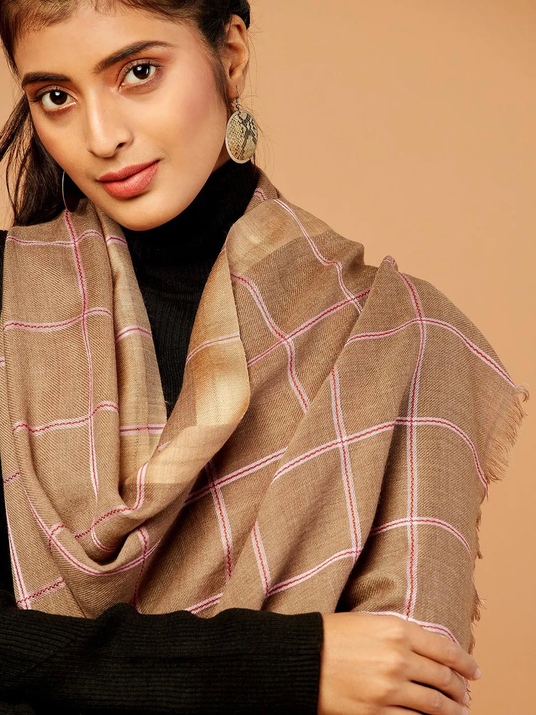 Elegant Stole Wool Blend with Dobby Pattern in Brown