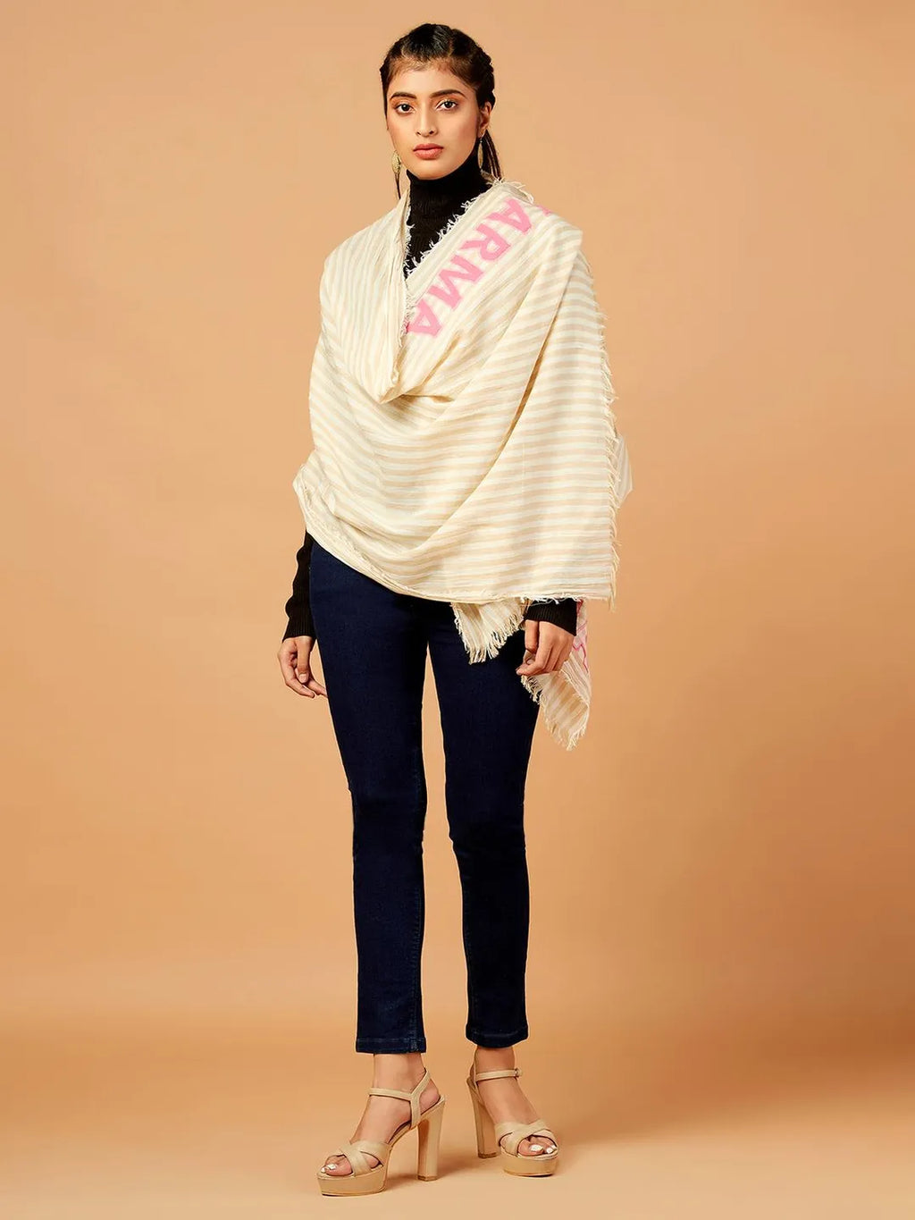 Casual Scarf with Dobby Pattern in Multi