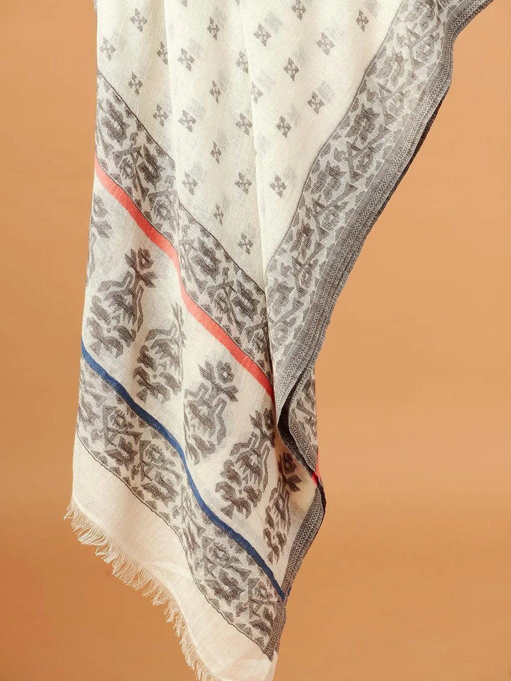 Casual Scarf with Jacquard Pattern in Multi