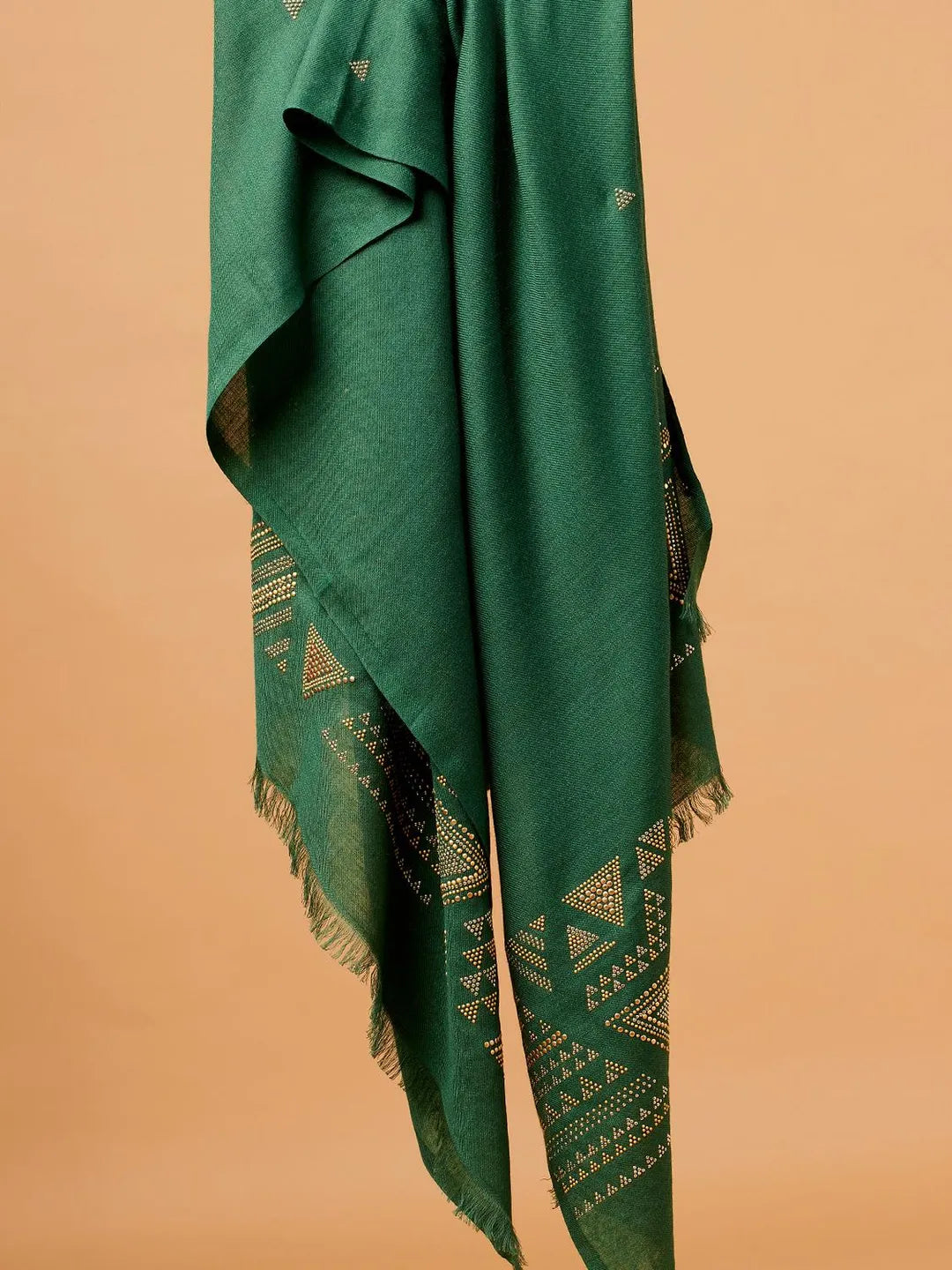 Elegant Stole Wool Blend with Dobby Pattern in Green