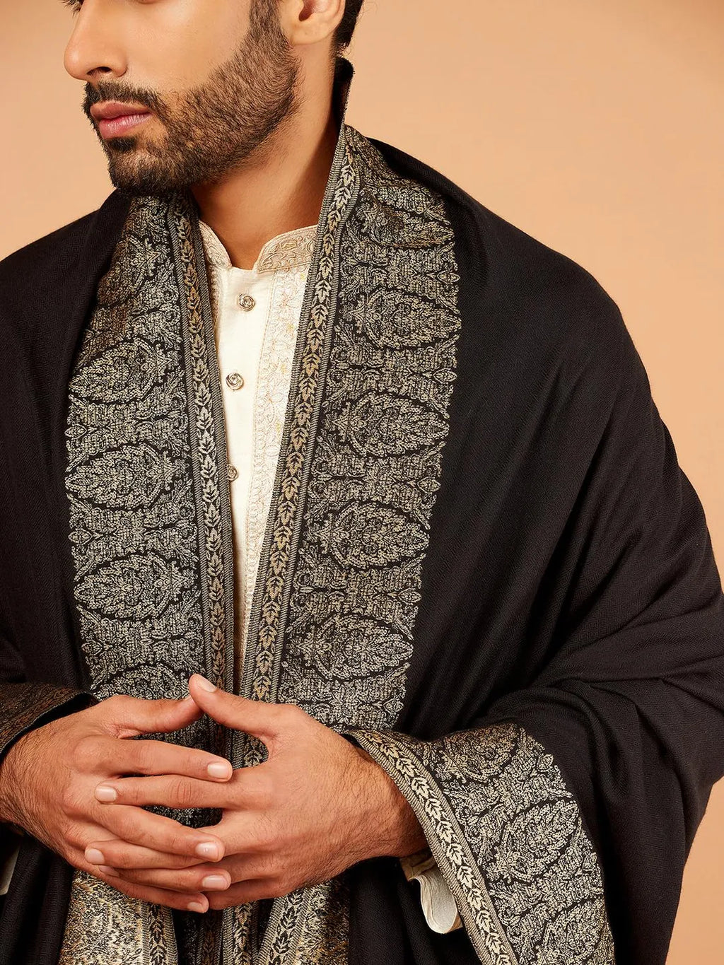 Elegant Shawl Wool Blend with Kaani Pattern in Black