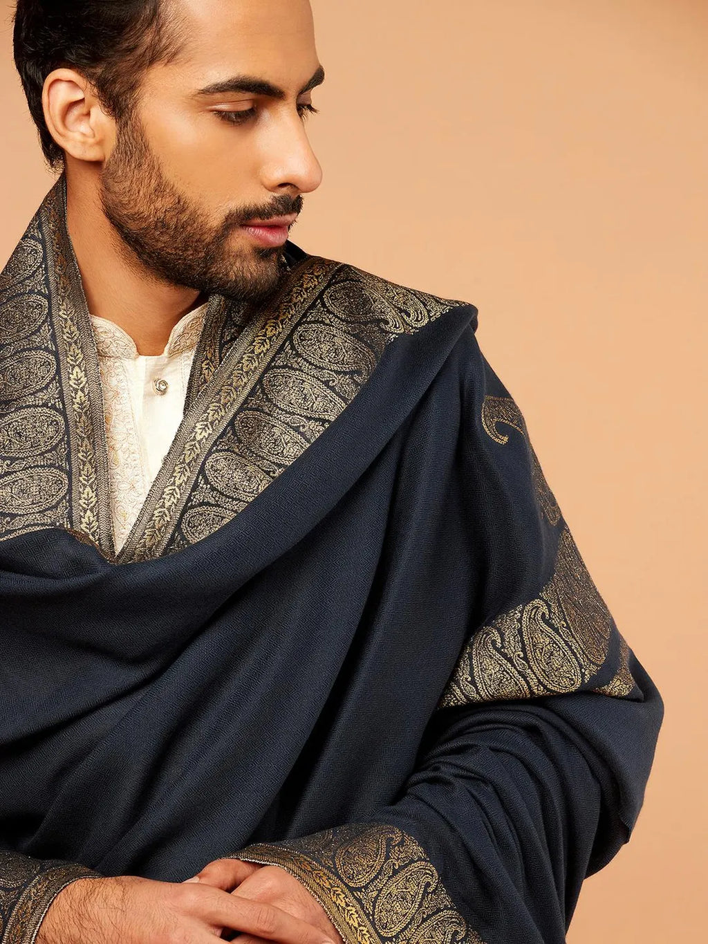 Elegant Shawl Wool Blend with Kaani Pattern in Navy Blue