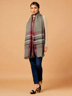 Chic Stole with Dobby Pattern in Grey