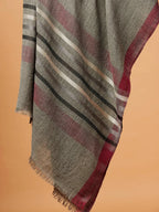 Chic Stole with Dobby Pattern in Grey