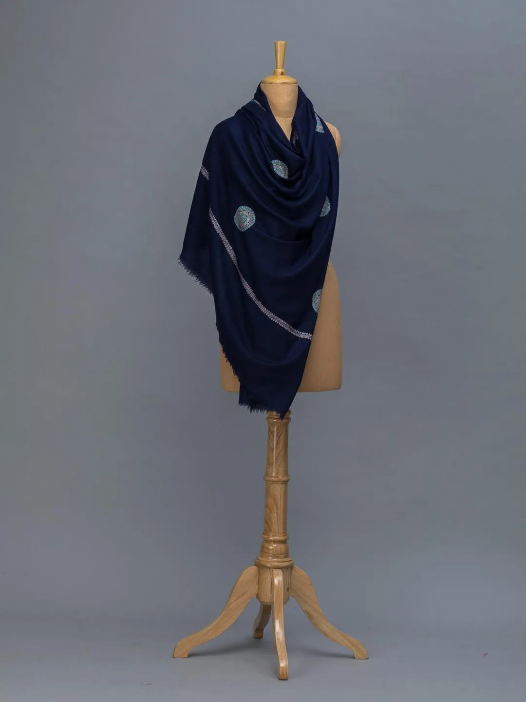Elegant Handloom Pashmina Shawl in Blue