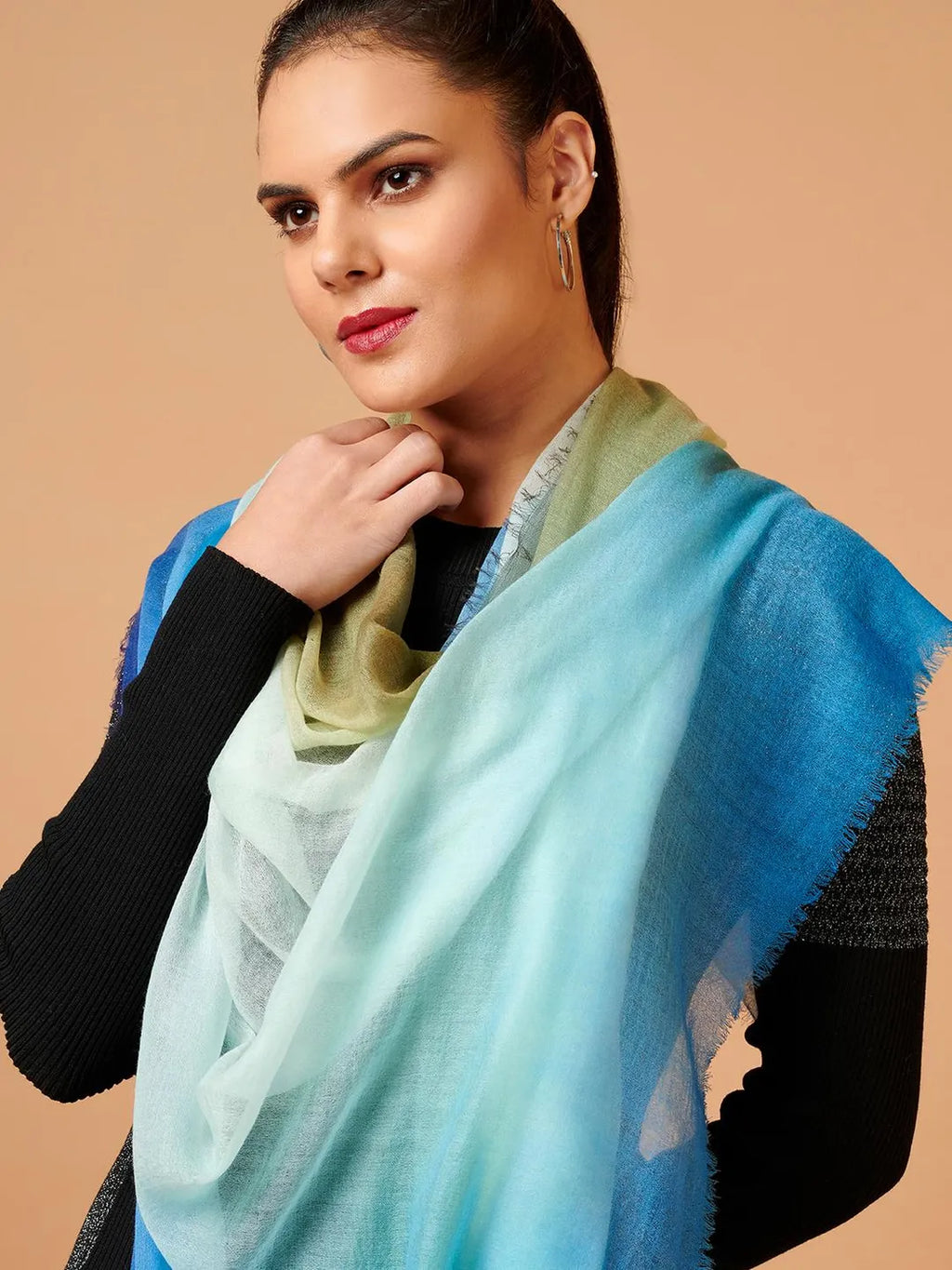 Elegant Cashmere Stole in Multi