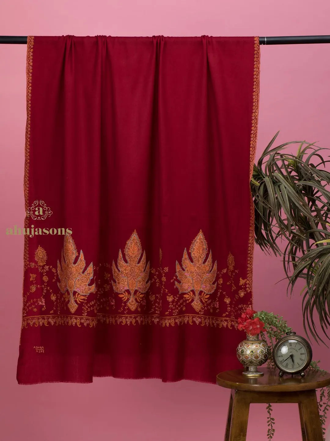 Classic Cashmina Shawl with Palla Pattern in Maroon