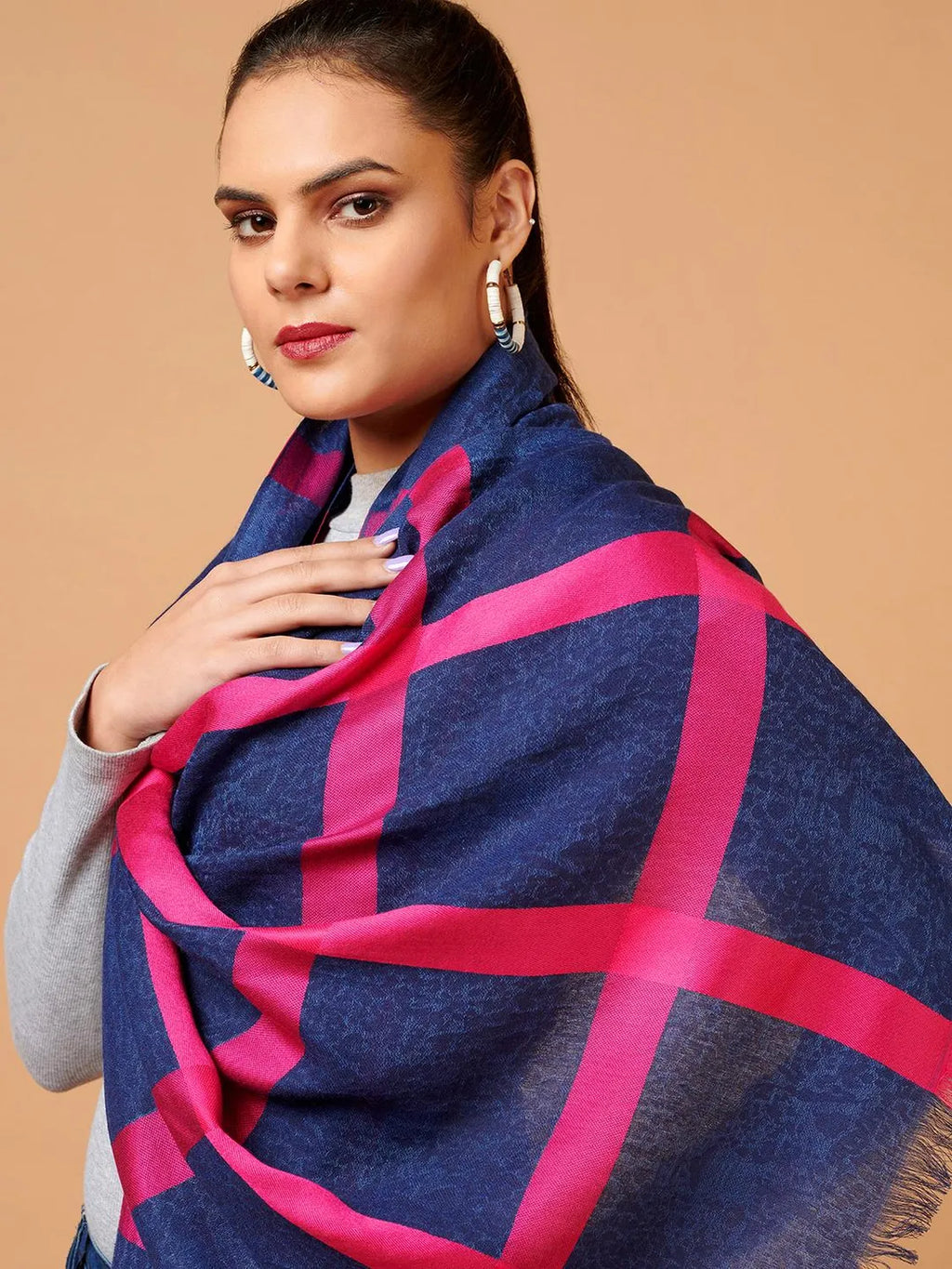 Chic Stole Wool Blend with Dobby Pattern in Blue