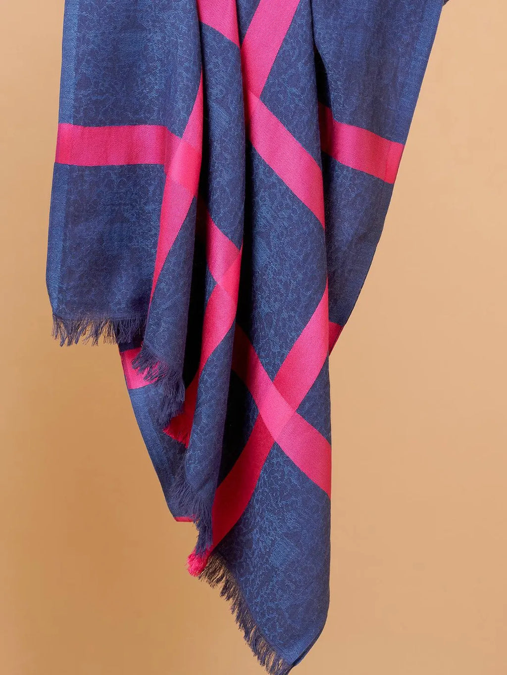 Chic Stole Wool Blend with Dobby Pattern in Blue