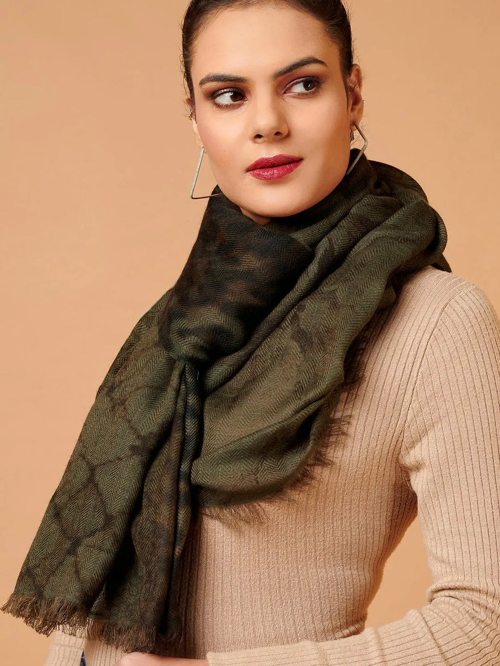 Classic Shawl Wool Blend with Dobby Pattern in Multi