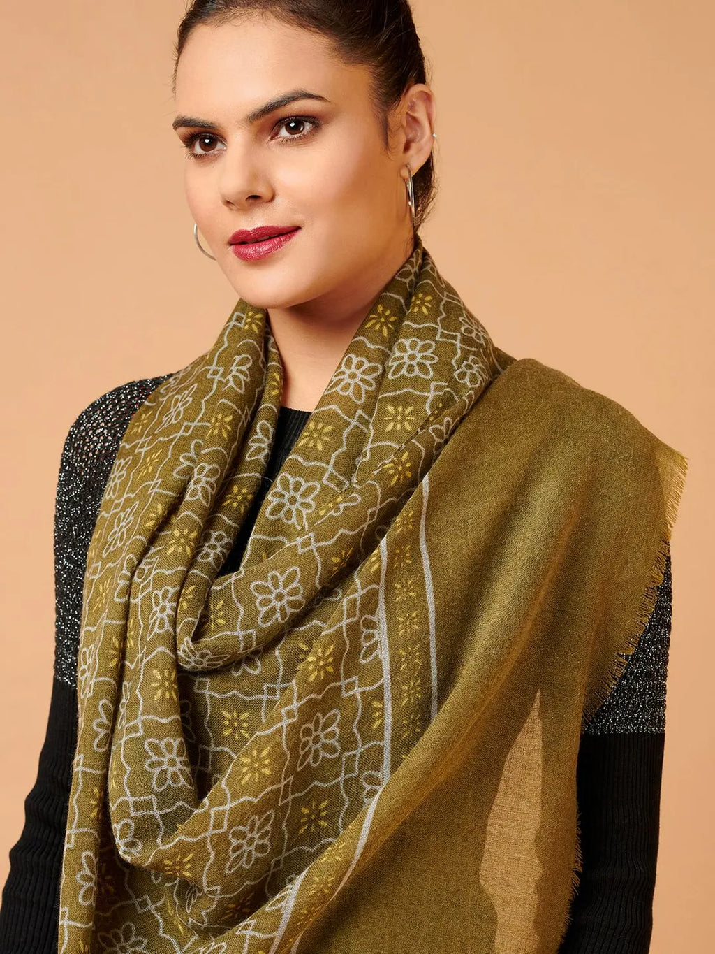 Elegant Stole Wool Blend with Printed Pattern in Multi