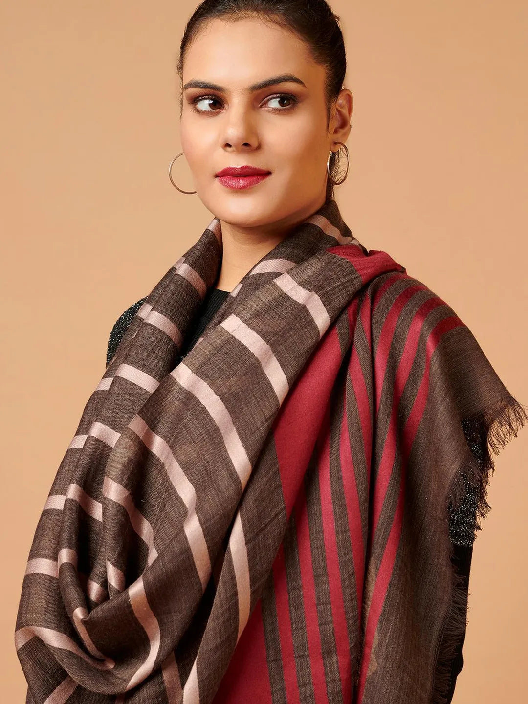 Chic Stole Wool Blend with Dobby Pattern in Multi