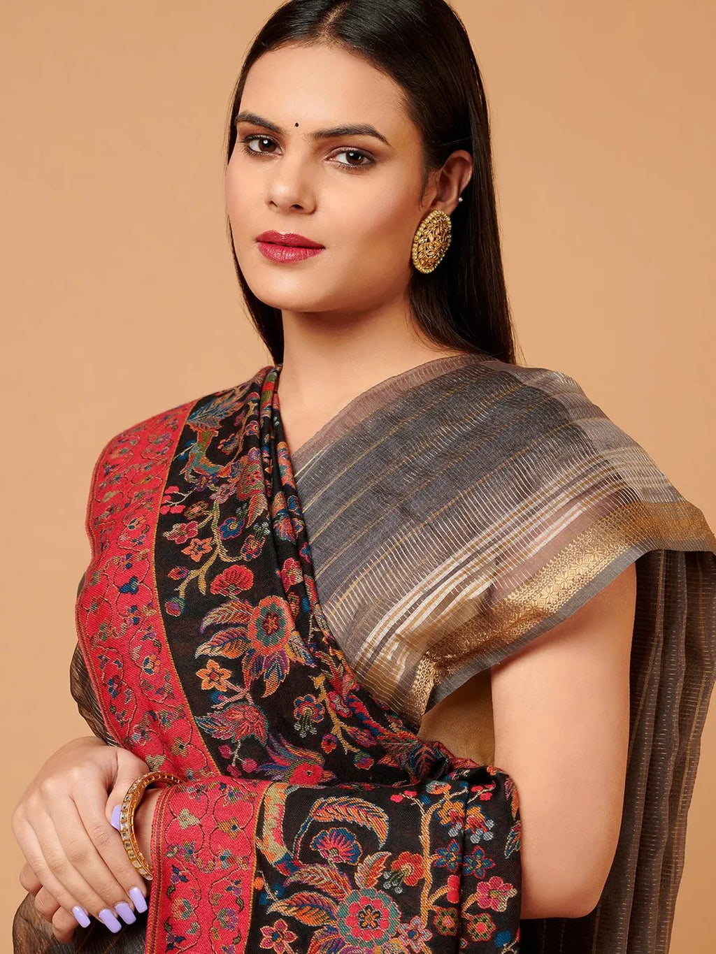 Classic Shawl Wool Blend with Kaani Pattern in Black