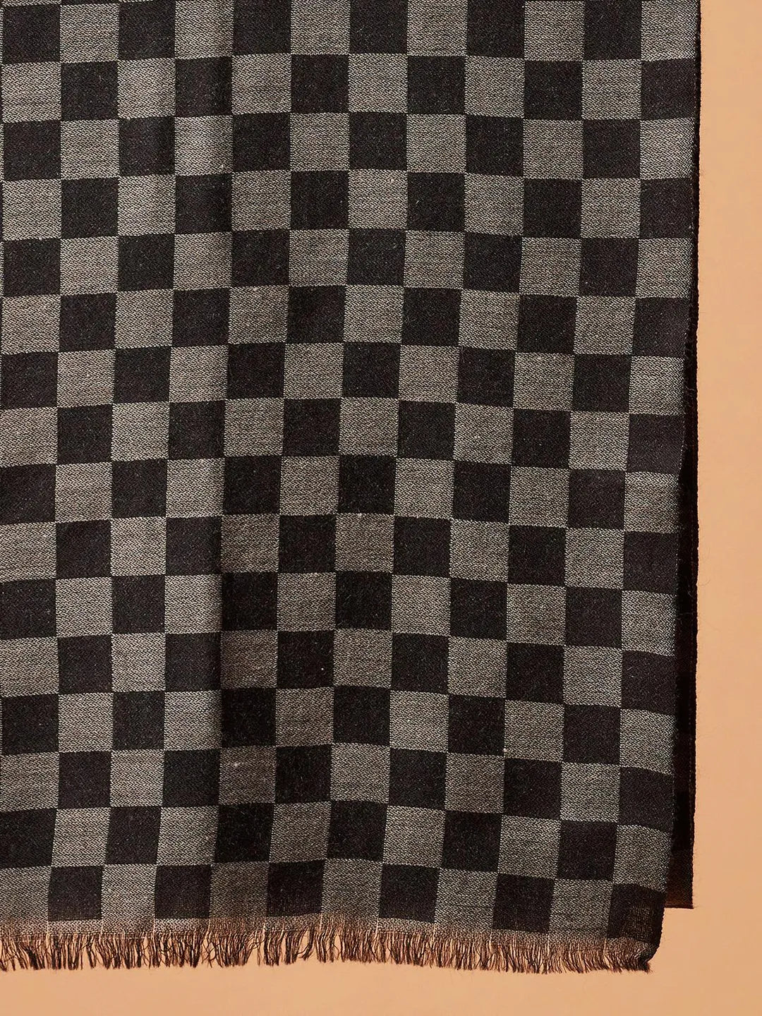 Classic Style Cashmere Muffler in Black & Grey