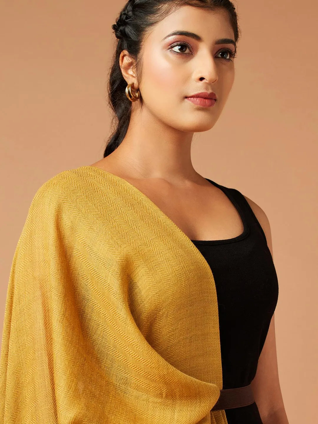 Casual Scarf with Dobby Pattern in Yellow