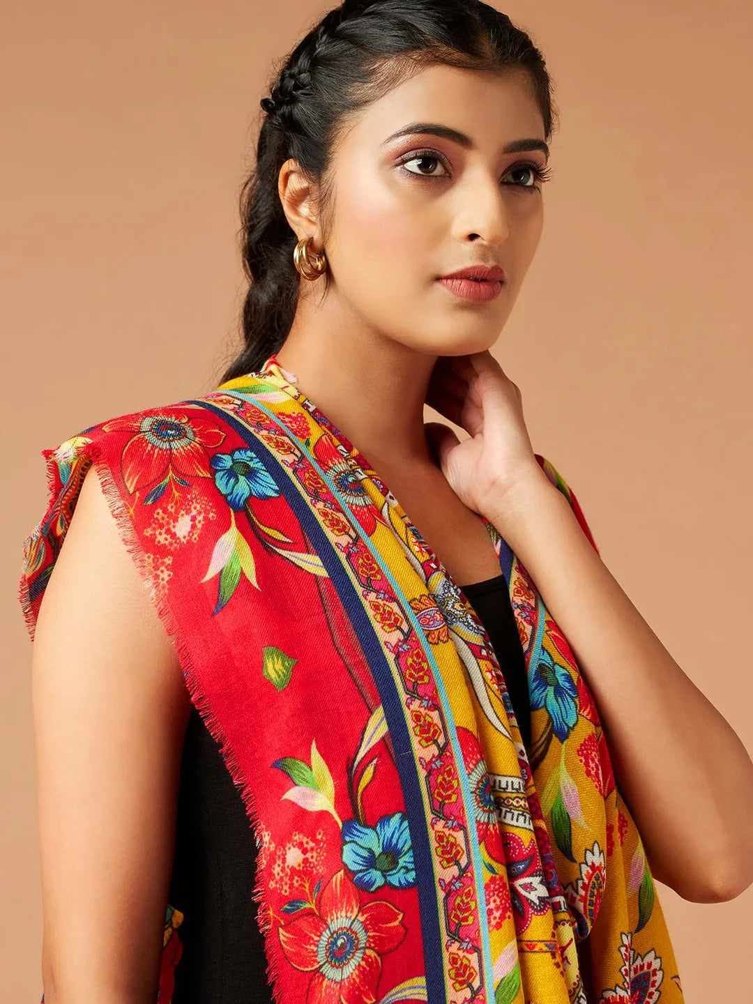 Elegant Stole Wool Blend with Printed Pattern in Multi