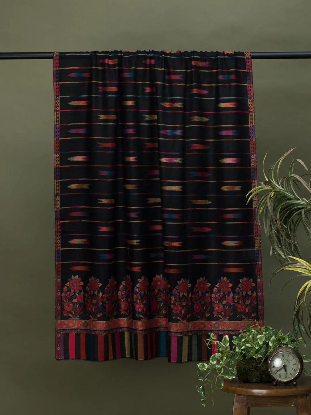 Classic Shawl Wool Blend with Kaani Pattern in Black