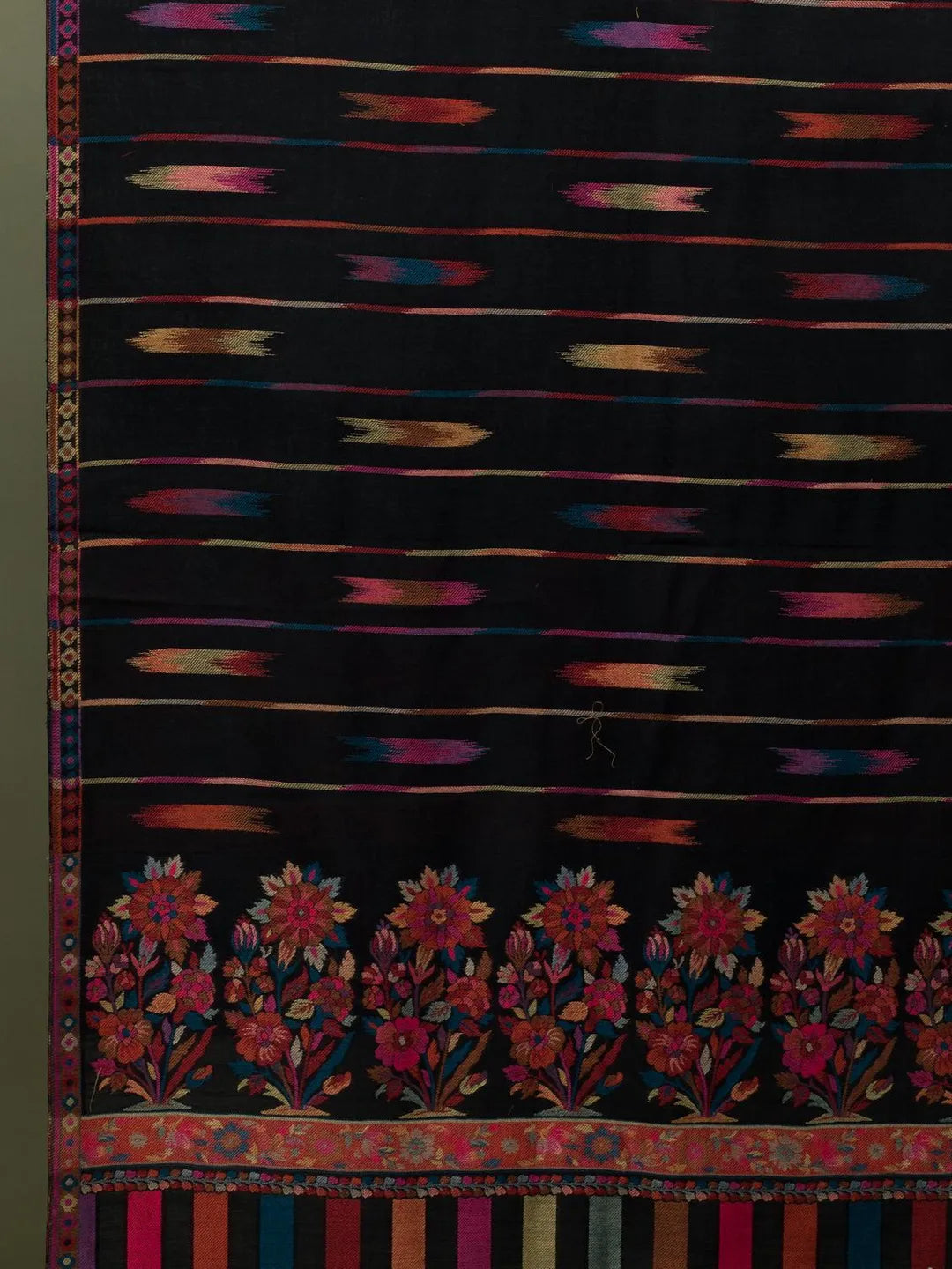 Classic Shawl Wool Blend with Kaani Pattern in Black