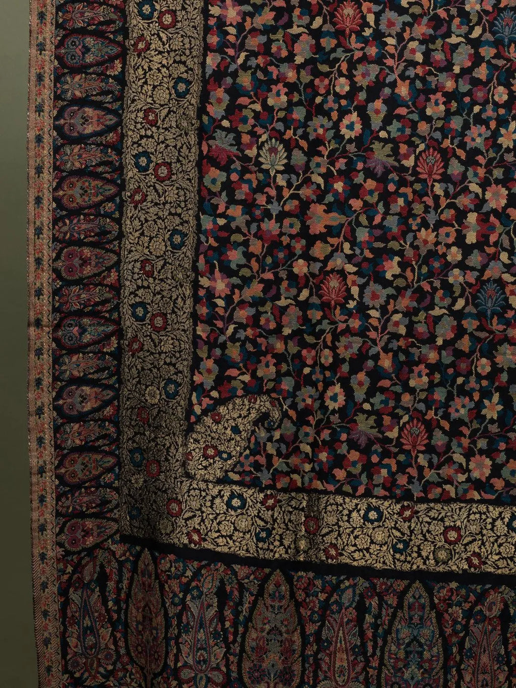 Classic Shawl Wool Blend with Kaani Pattern in Black