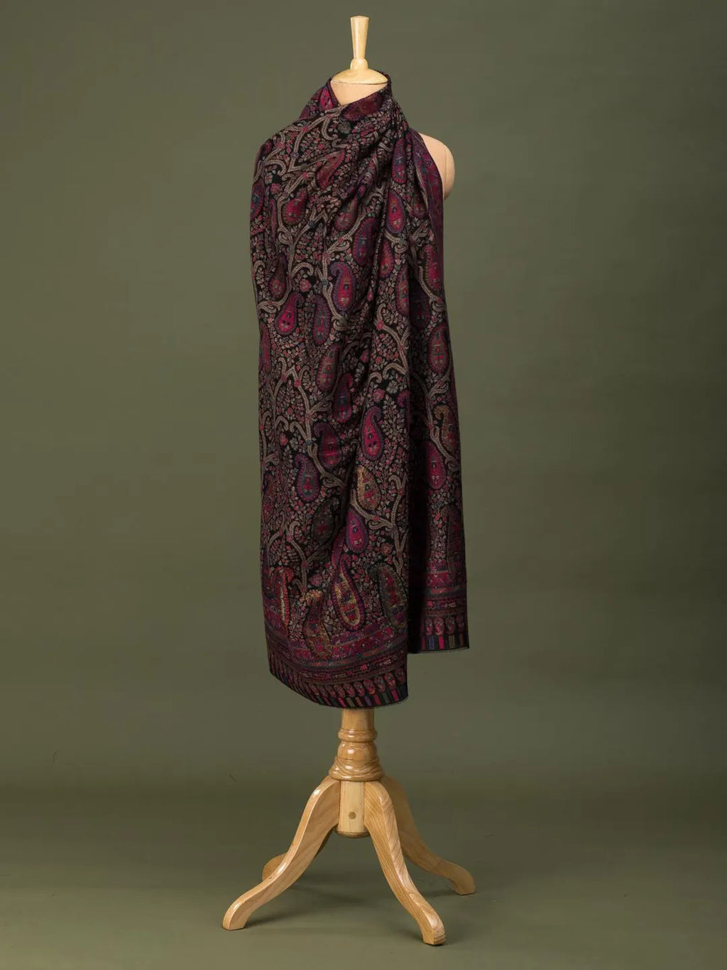 Classic Shawl Wool Blend with Kaani Pattern in Black