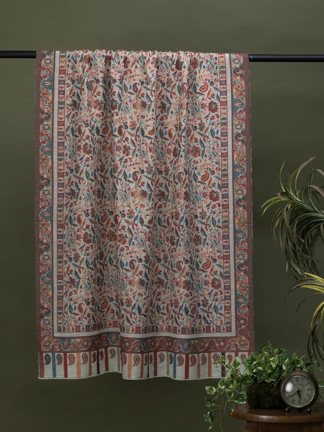 Elegant Shawl Wool Blend with Kaani Pattern in White