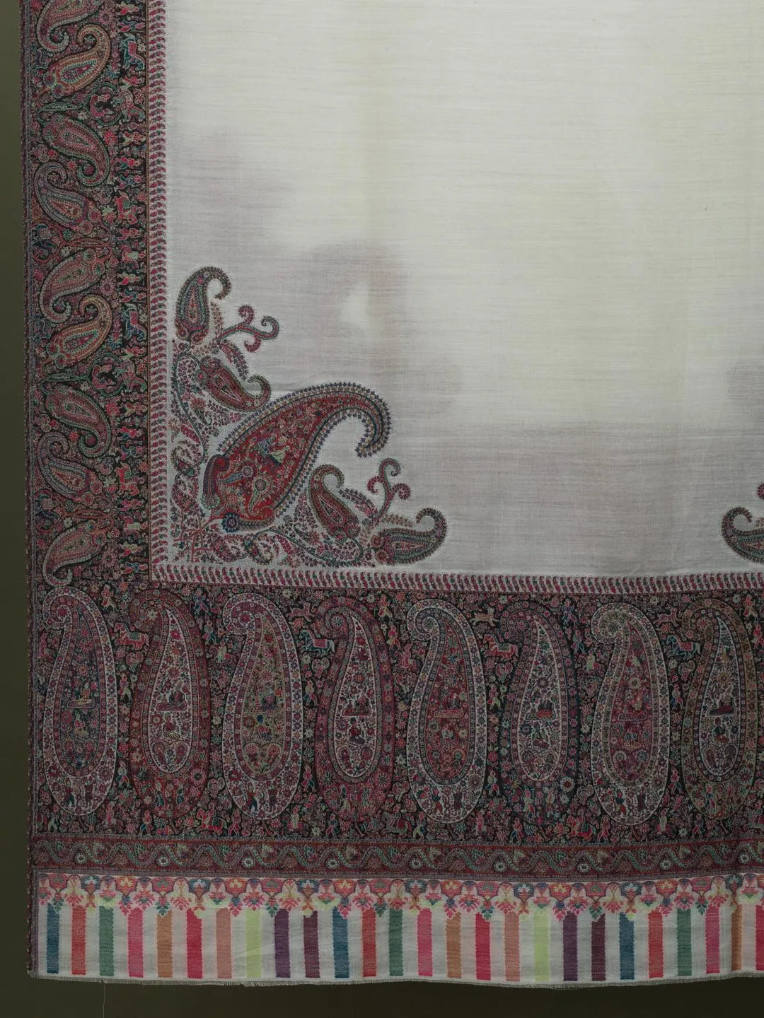 Classic Shawl Wool Blend with Kaani Pattern in White