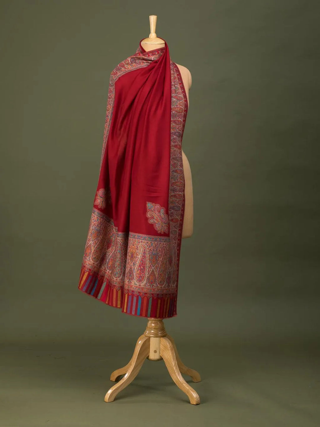 Elegant Shawl Wool Blend with Kaani Pattern in Red