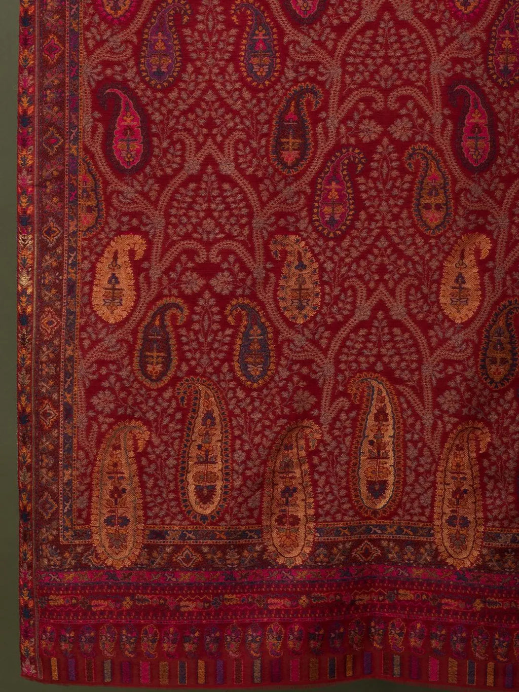 Chic Stole Wool Blend with Kaani Pattern in Red