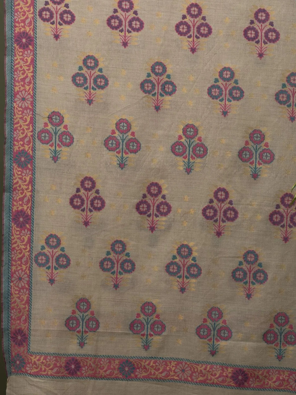 Elegant Stole Wool Blend with Jaal Pattern in Beige