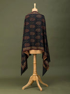 Elegant Stole Wool Blend with Jaal Pattern in Grey