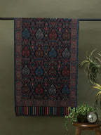 Chic Stole Wool Blend with Jaal Pattern in Black