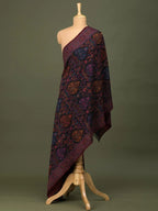 Chic Stole Wool Blend with Jaal Pattern in Black