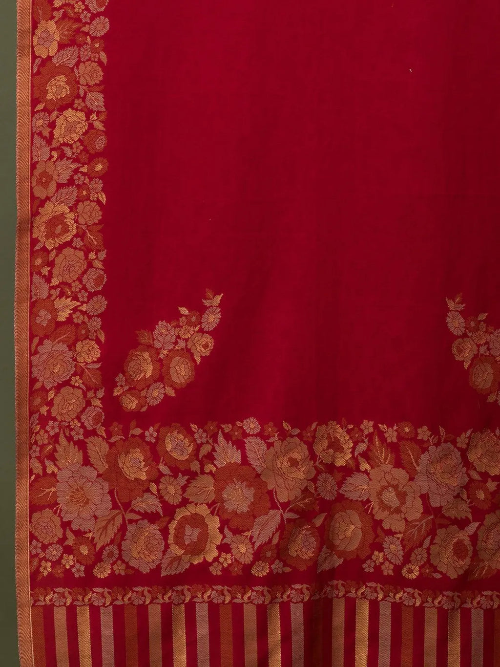 Elegant Stole Wool Blend with Jacquard Pattern in Red