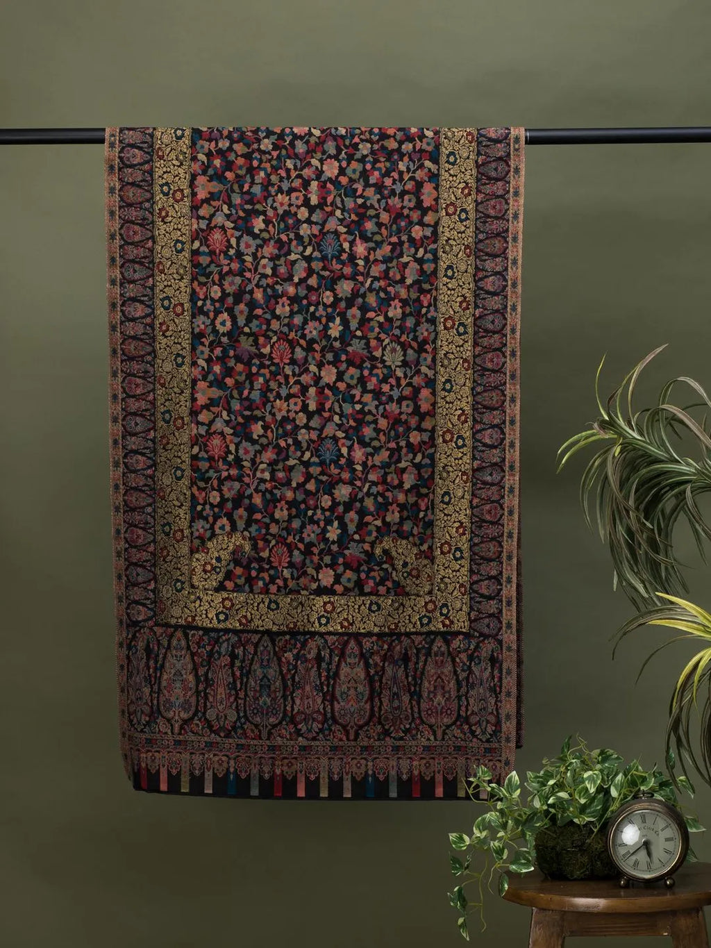 Elegant Stole Wool Blend with Jacquard Pattern in Black