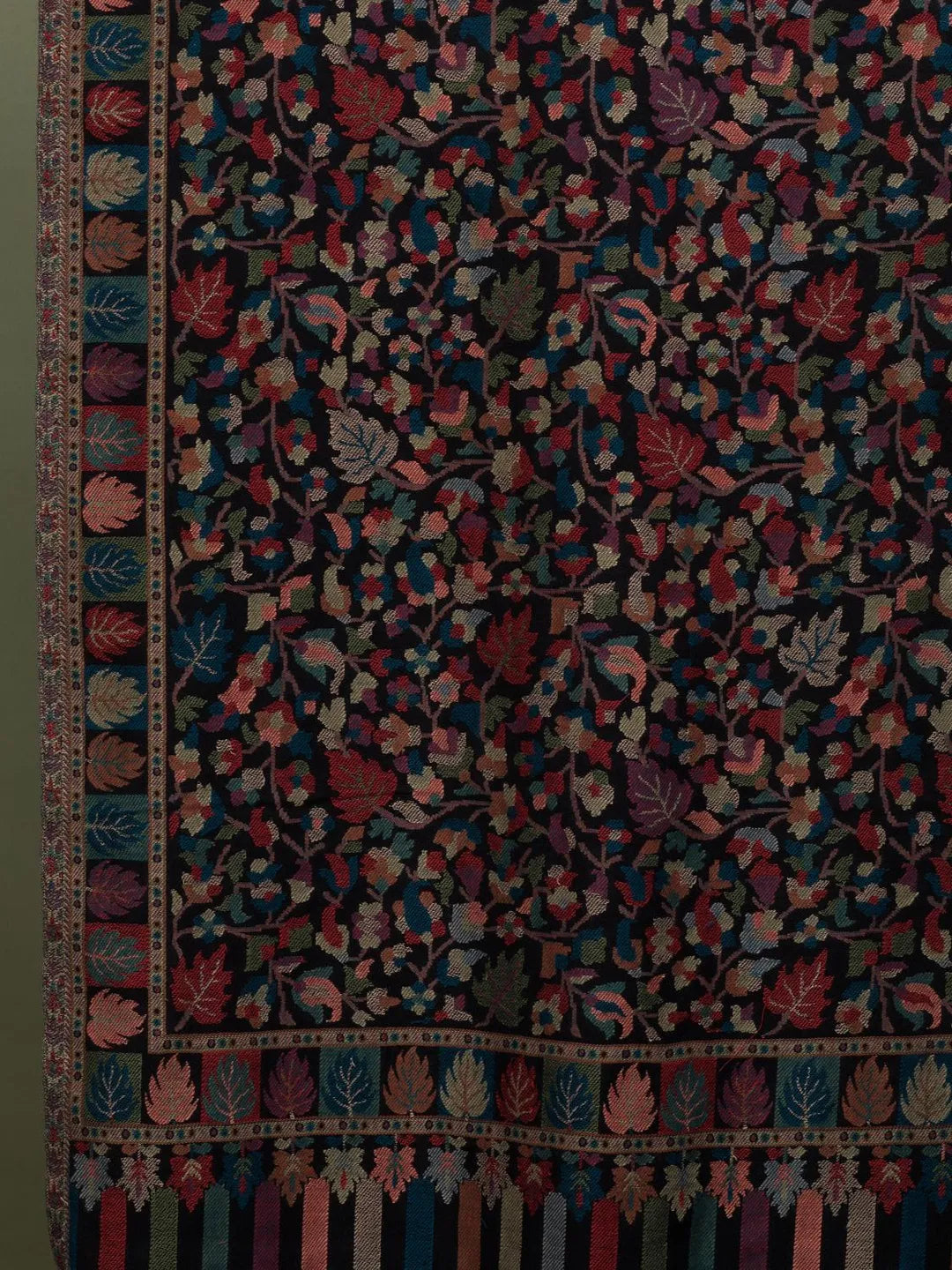 Chic Stole Wool Blend with Kaani Pattern in Multi