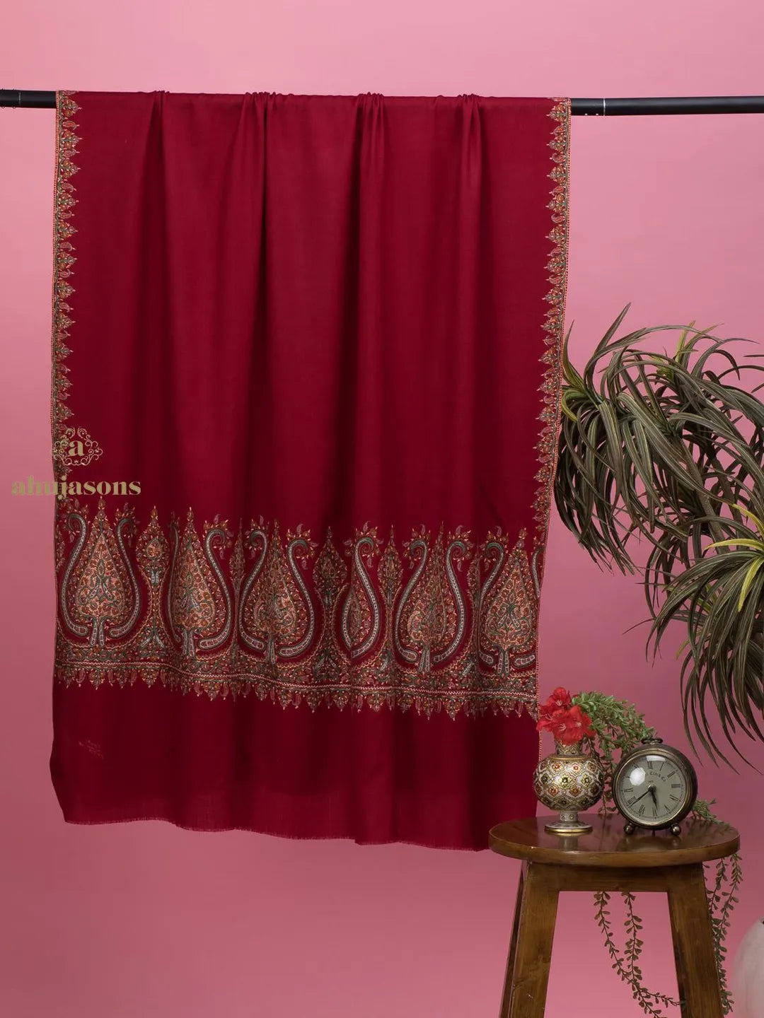 Classic Cashmina Shawl with Palla Pattern in Maroon
