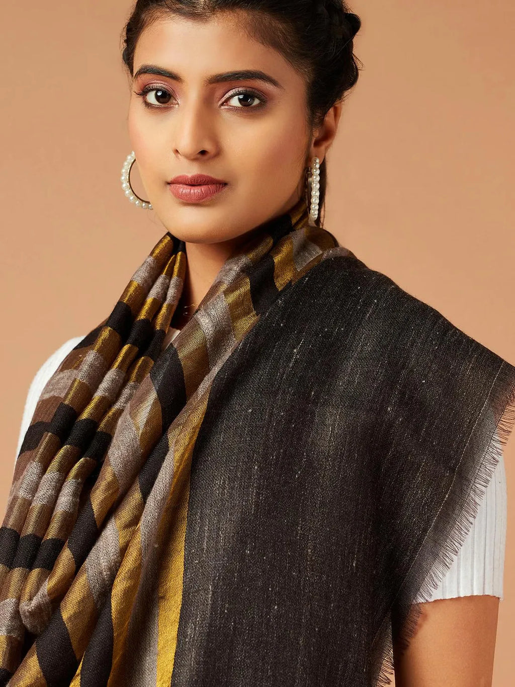 Contemporary Style Cashmere Stole in Black & Gold