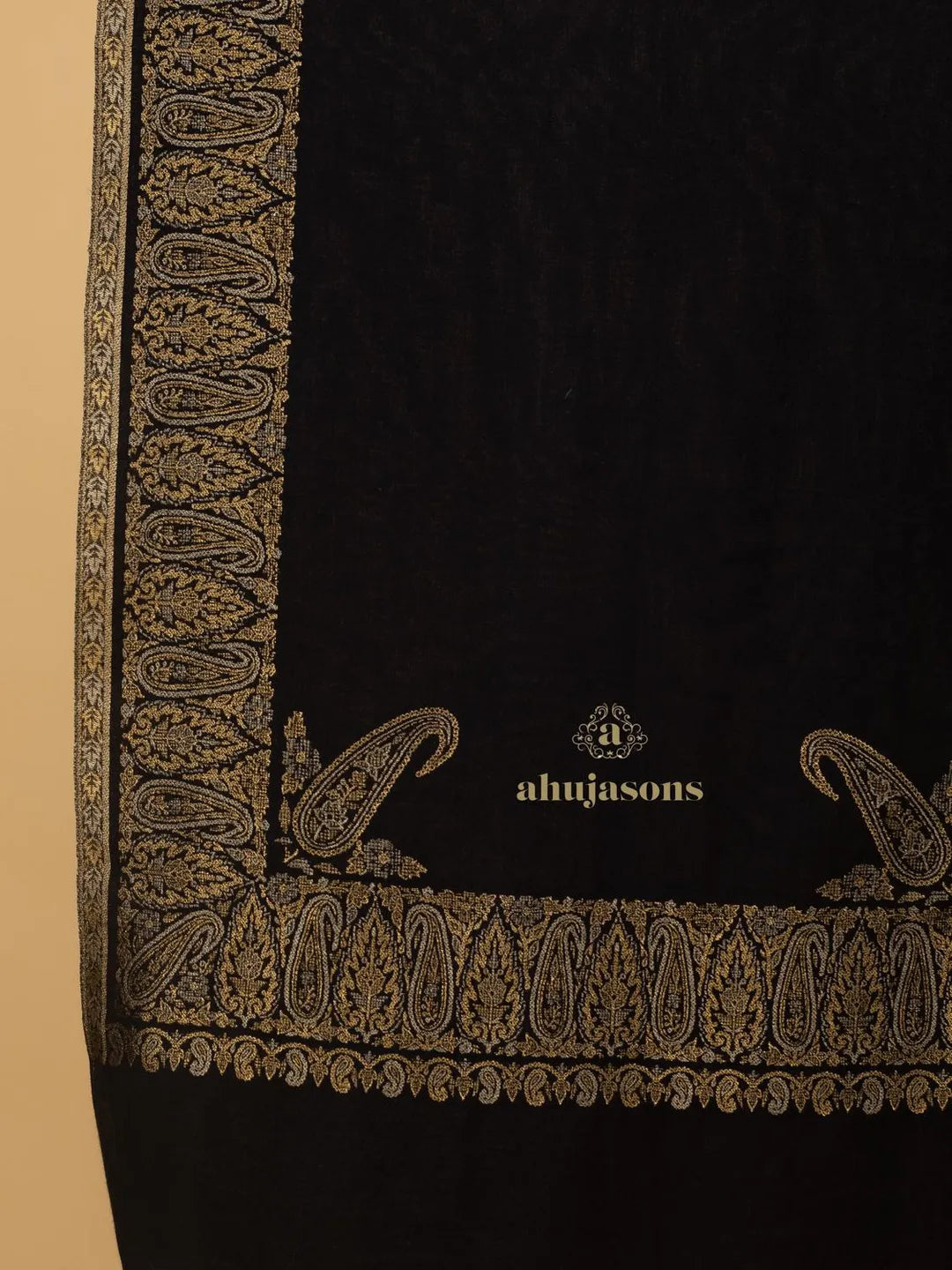 Chic Stole Wool Blend with Kaani Pattern in Black