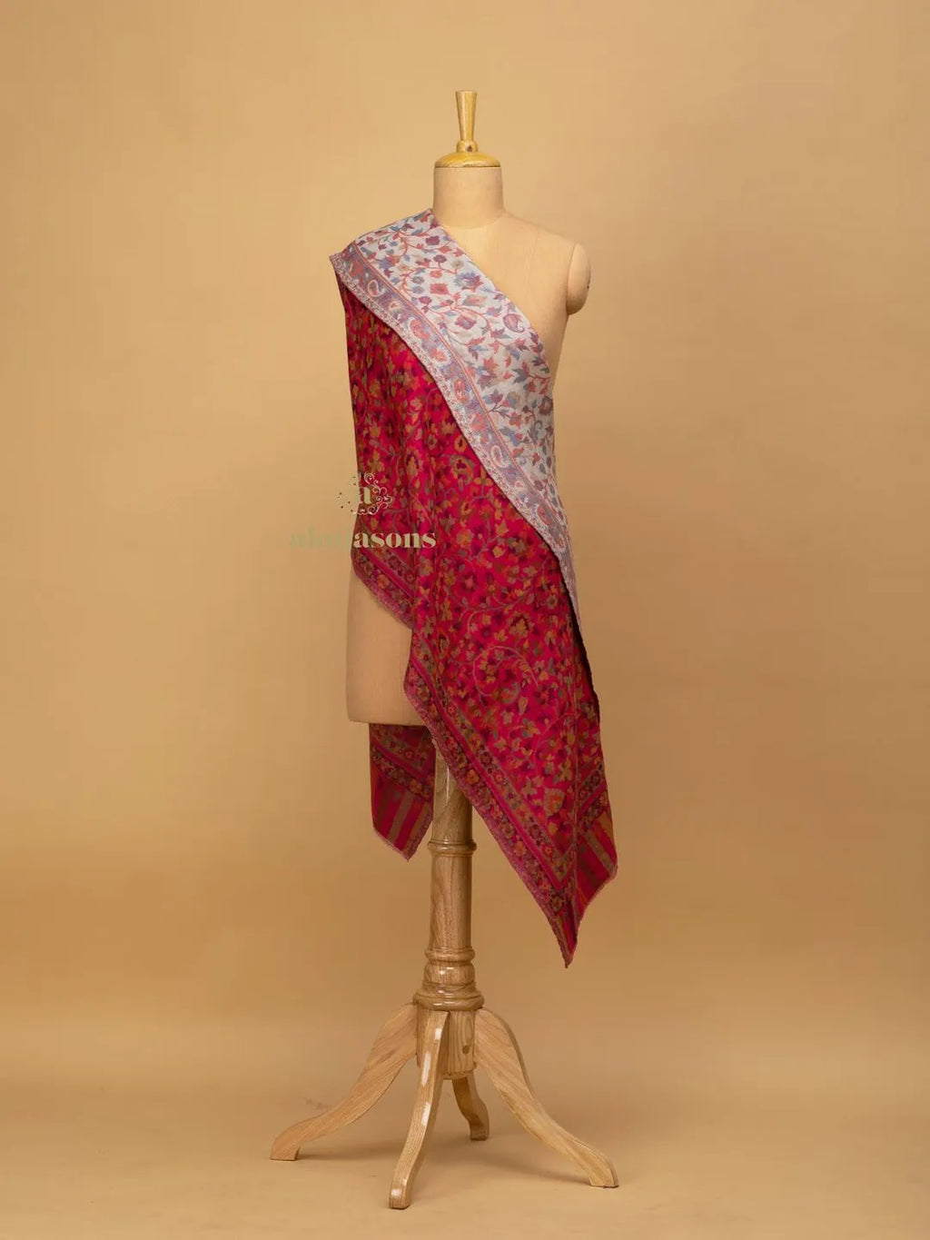 Chic Stole Wool Blend with Kaani Pattern in Multi