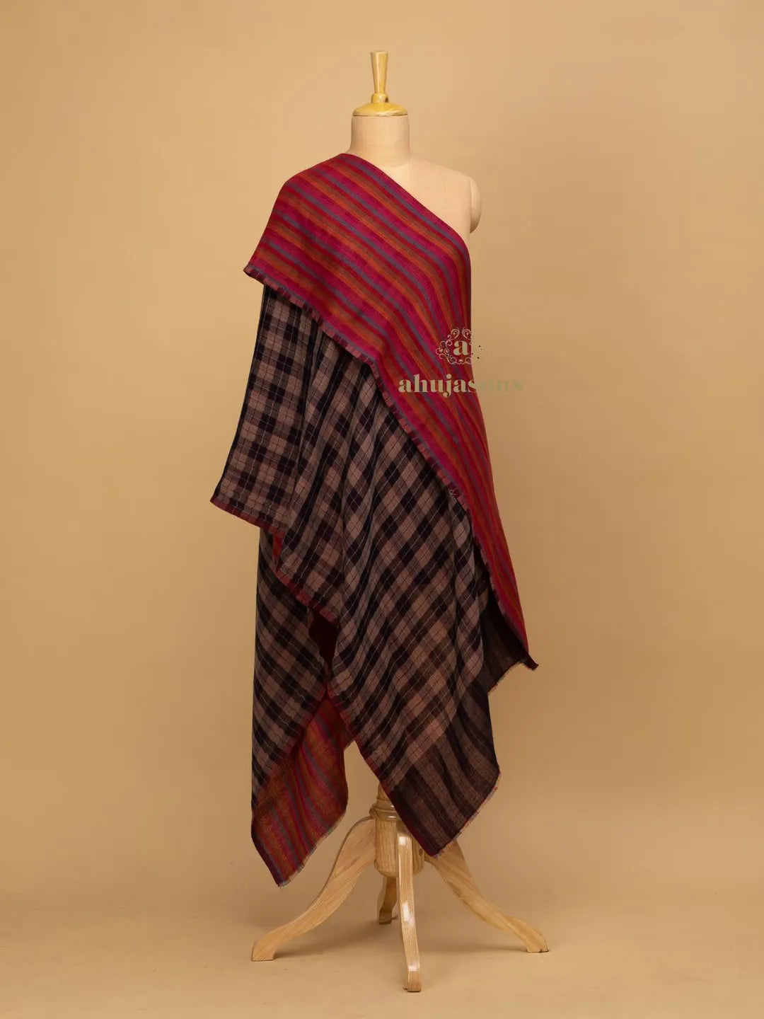 Elegant Shawl Wool Blend with Kaani Pattern in Multi