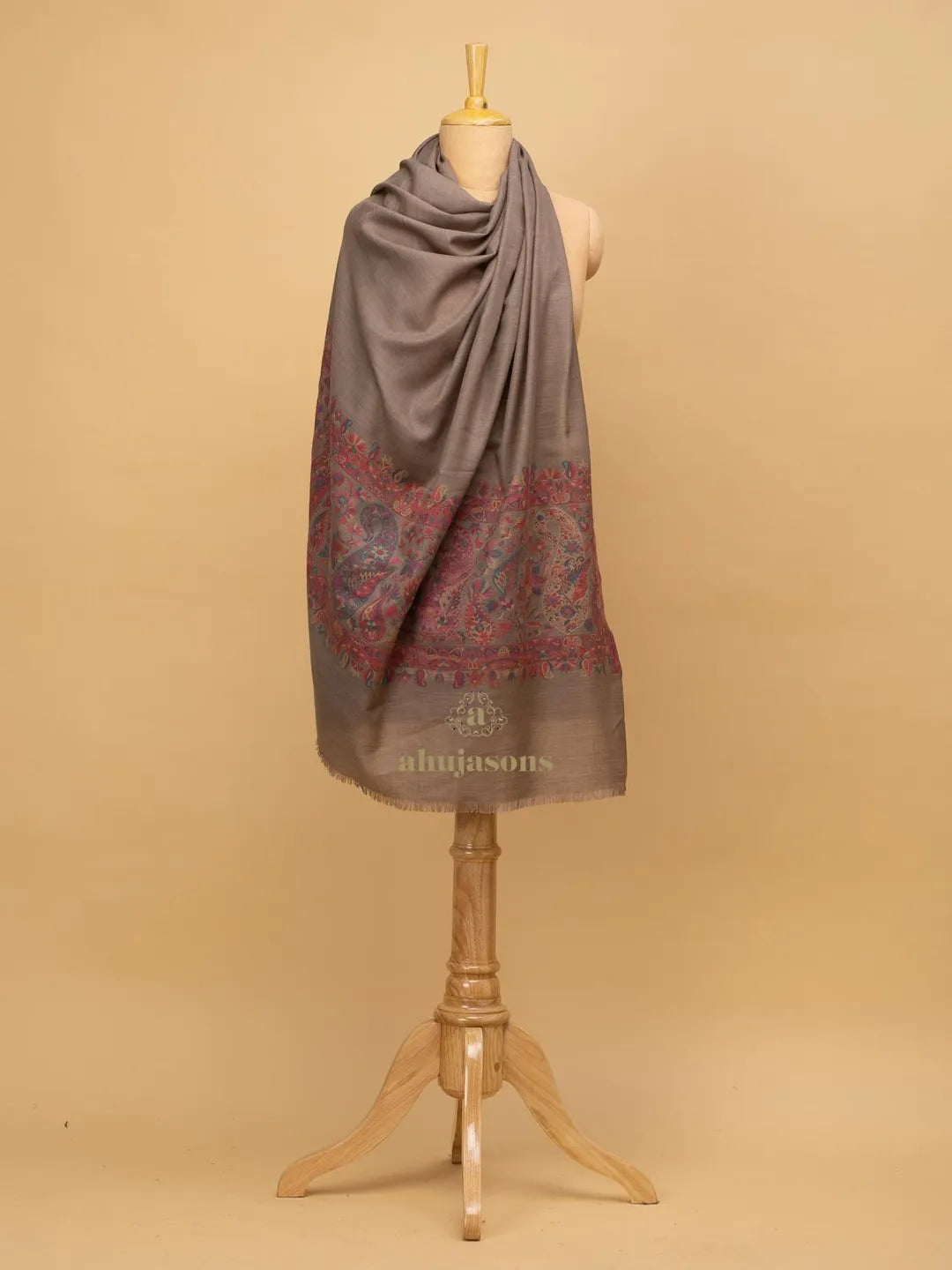 Elegant Shawl Wool Blend with Palla Pattern in Multi